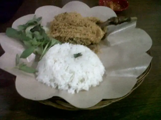 Gambar Makanan Bebek Goreng H. Slamet 13