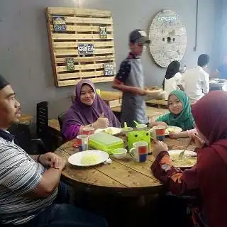 Ayam Penyet Antara Benua D'Cafe