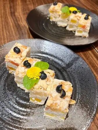 Sushi Mastro Nikkei Food Photo 1