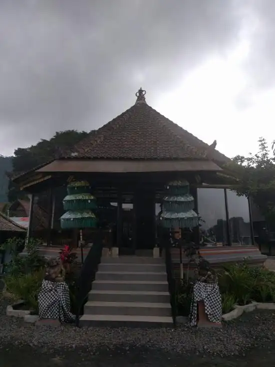 Gambar Makanan Resto Apung 13