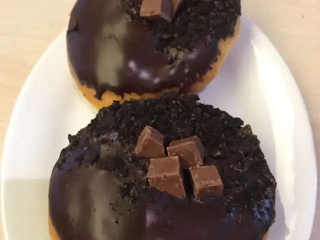 Krispy Kreme Doughnuts Food Photo 9