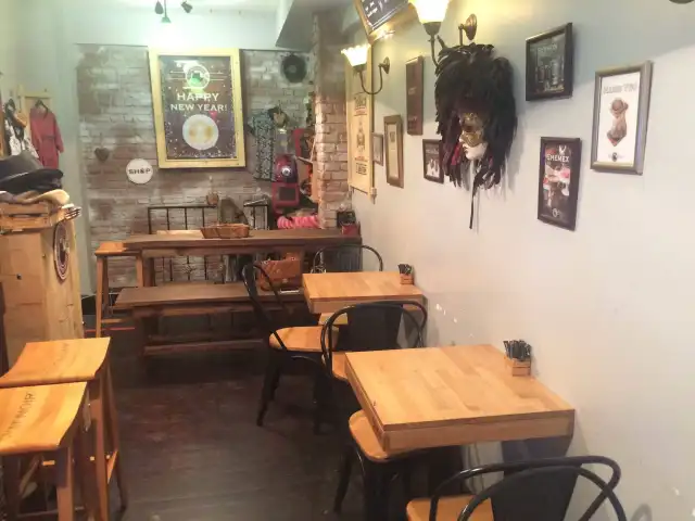Le Chat Noir Coffee Shop'nin yemek ve ambiyans fotoğrafları 9