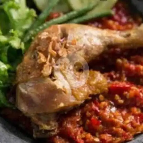 Gambar Makanan Ayam Panggang Bumbu Merah & Nasi Rawon Chen-Chen, Tukad Balian 17