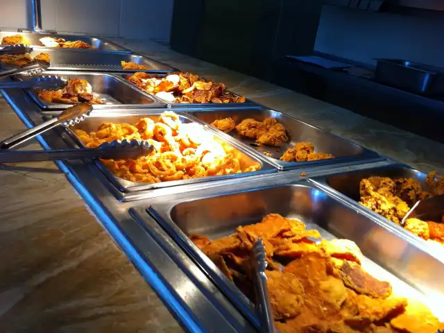 Hartz Chicken Buffet Food Photo 14