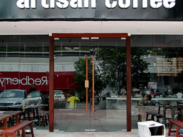 Artisan Roast Coffee HQ Food Photo 1