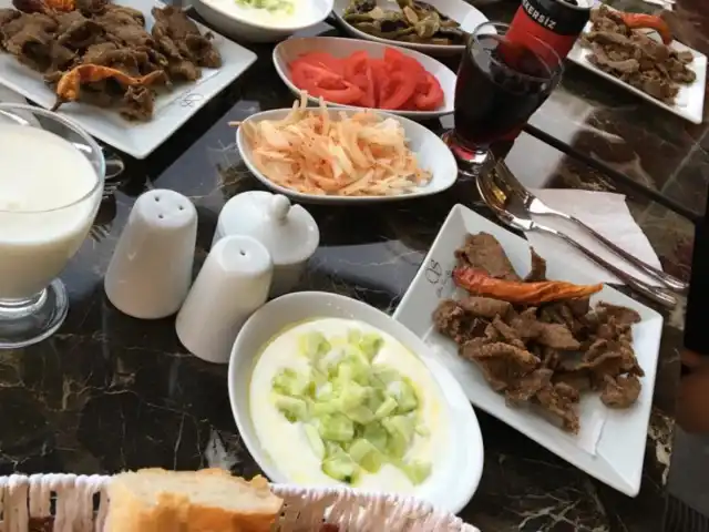 Meşhur Selimiye Edirne Tava Ciğeri'nin yemek ve ambiyans fotoğrafları 11