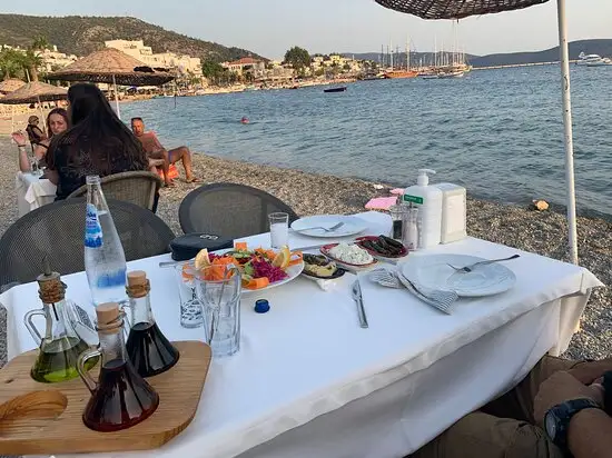 Dinç Restaurant Cafe&Bar'nin yemek ve ambiyans fotoğrafları 20