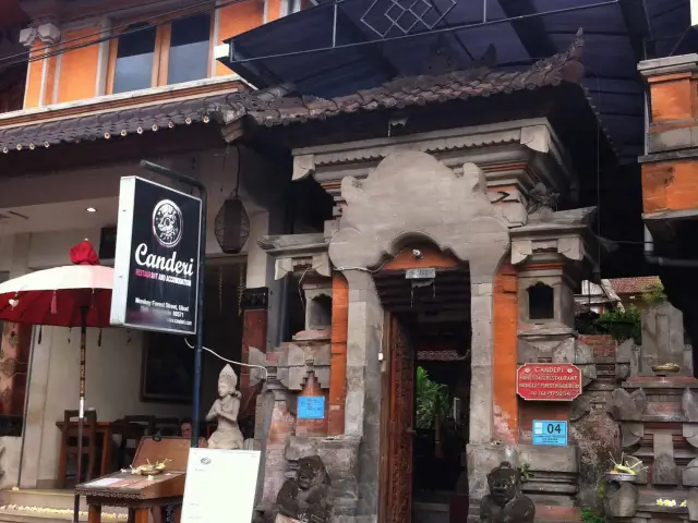 Gambar Makanan Canderi's Restaurant 7