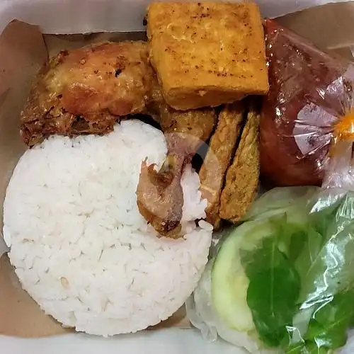 Gambar Makanan AYAM KREMES & PENYETAN ARJUNA, Jl. Arjuna 9