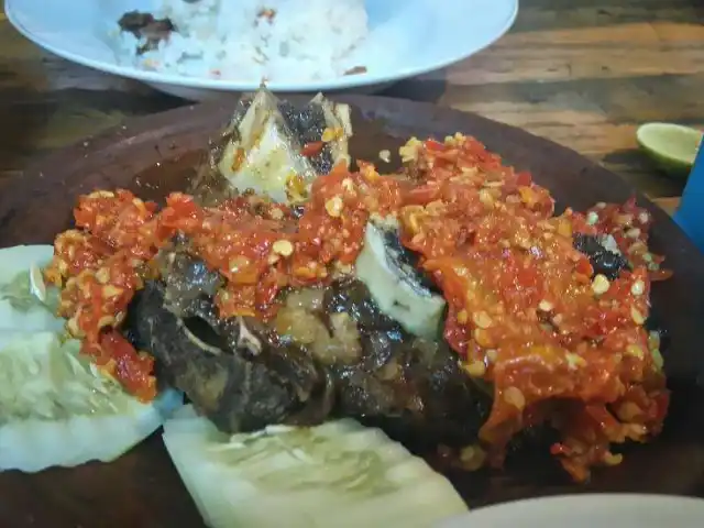 Gambar Makanan Sop Buntut Ibu Samino Senayan 17