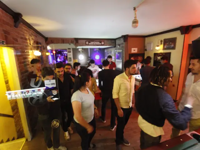 Turuncu Cafe & Pub & Fal & Tattoo & Kültür Eğlence Merkezi'nin yemek ve ambiyans fotoğrafları 12