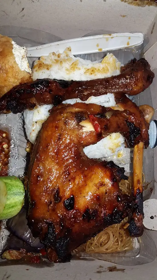 Gambar Makanan Ayam Bakar Wong Solo 9