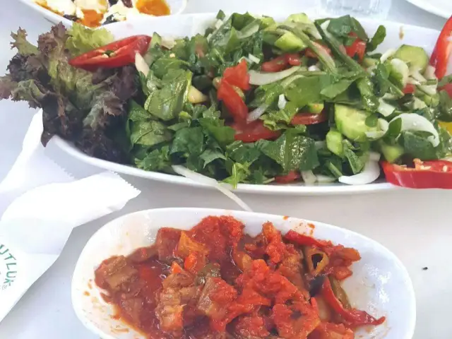 Palamutluk Bahçe Cafe - Güzelbahçe'nin yemek ve ambiyans fotoğrafları 3