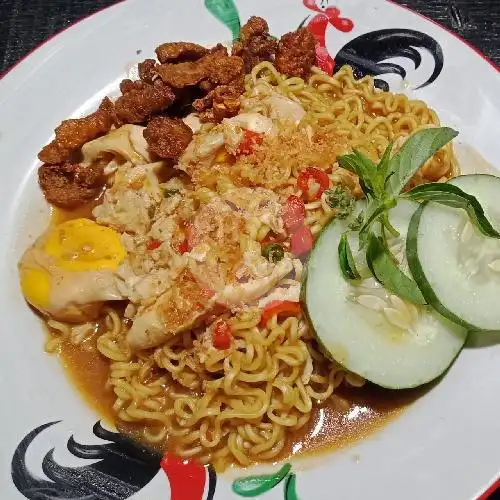 Gambar Makanan Nasi Kulit Munchies Favorite, Pulau Serangan 5