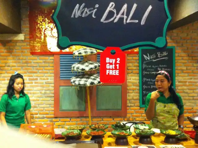 Gambar Makanan Nasi Bali 2