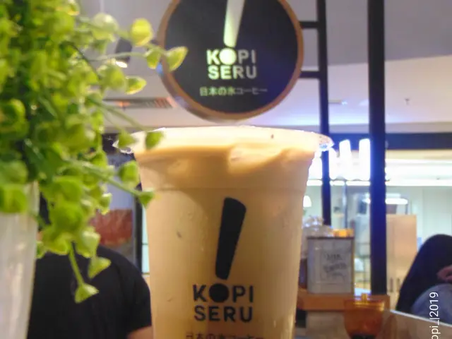 Gambar Makanan Kopi Seru 9