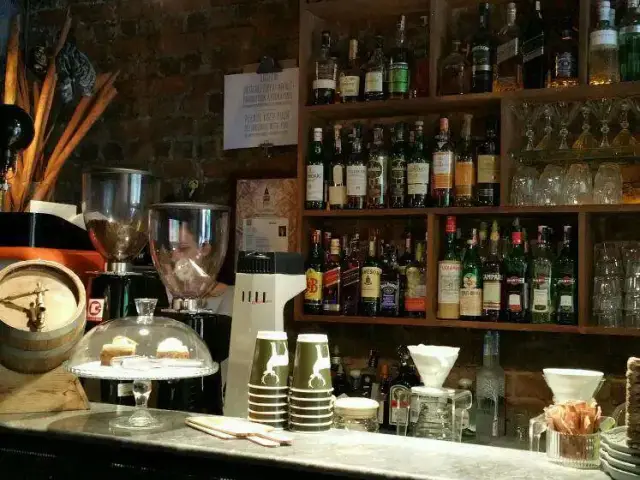 Geyik Coffee Roastery & Cocktail Bar'nin yemek ve ambiyans fotoğrafları 45
