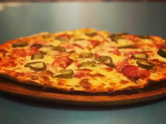Blue Crust Pizza & Burger'nin yemek ve ambiyans fotoğrafları 3