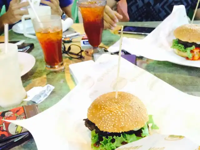 Kb Burger Bakar Food Photo 14