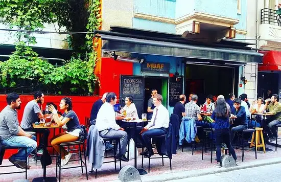 Muaf Beyoğlu'nin yemek ve ambiyans fotoğrafları 1