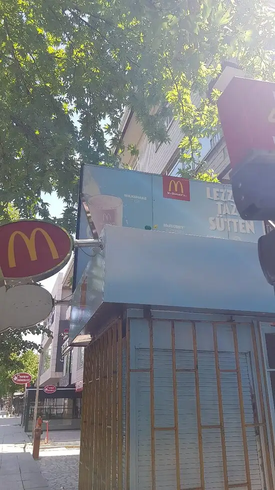 McDonald's'nin yemek ve ambiyans fotoğrafları 77