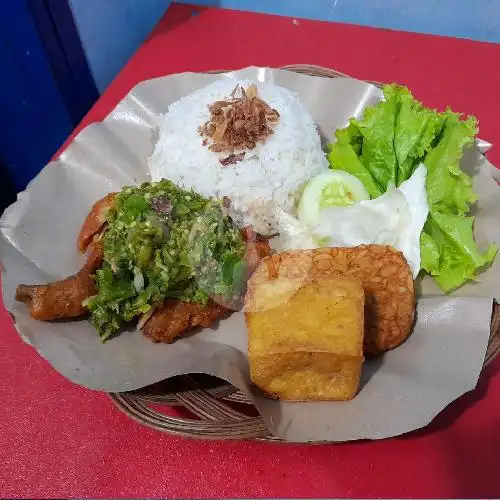 Gambar Makanan Ayam Geprek Mbak Tini 9