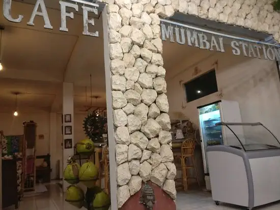 Gambar Makanan Mumbai Station Pure Vegetarian Indian Cafe 7