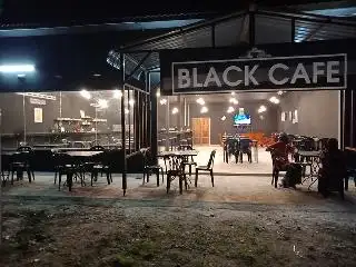 BLACK CAFE