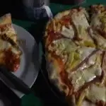 Giovanni's Pizza Food Photo 2