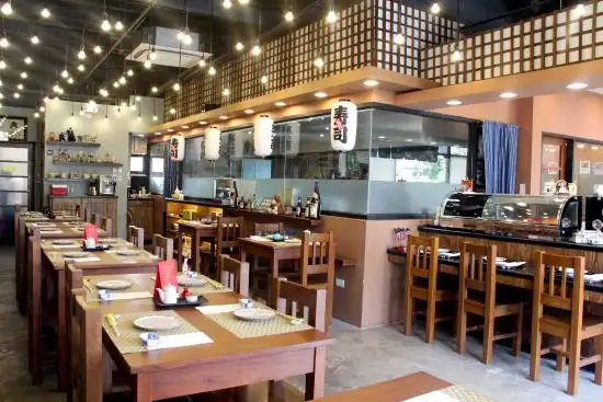 Shinsen Sushi Bar and Restaurant