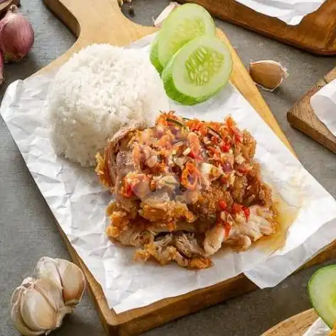 Gambar Makanan Nasi Kulit Geprek Sambal Kenangan, Podomoro Golf View 8