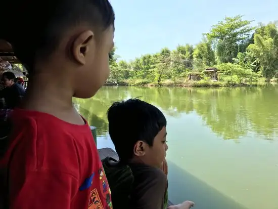 Gambar Makanan Gubug Makan Mang Engking Pandaan 1