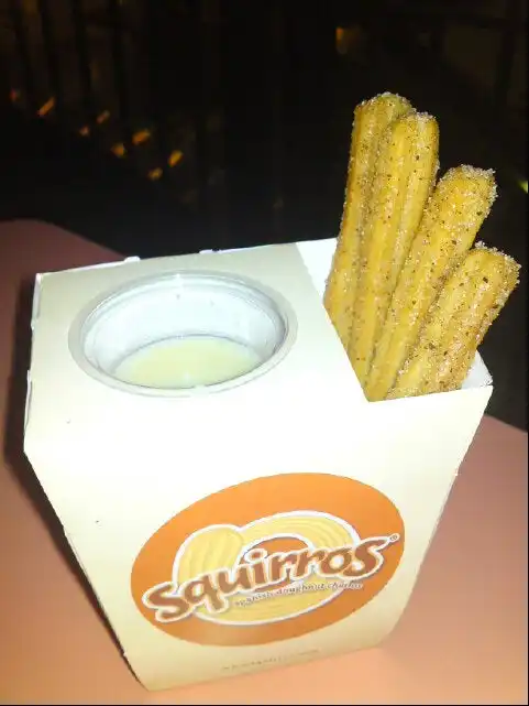 Gambar Makanan Squirros (Italian Doughnut Churros) 5