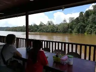 Restaurant Simpang tiga