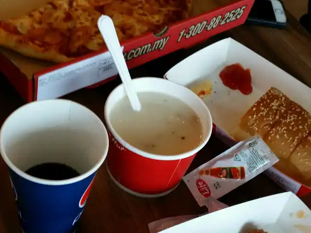 Pizza Hut DeCentrum Food Photo 8