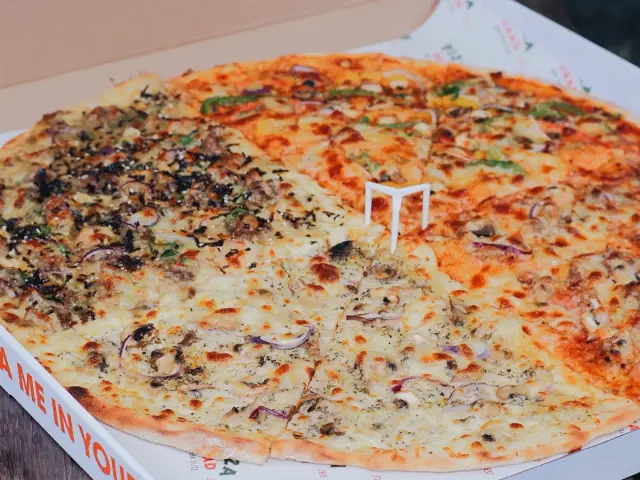 Gambar Makanan Pizza Head 5