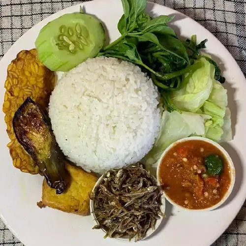 Gambar Makanan Nasi Tempong Awen, Denpasar 13