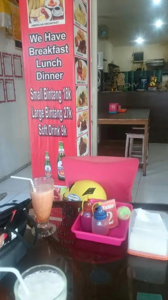 Gambar Makanan Bali Lucky Warung 4