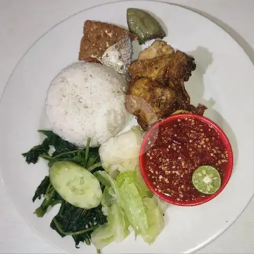 Gambar Makanan Nasi Tempong Bu Bella, Pemogan 11