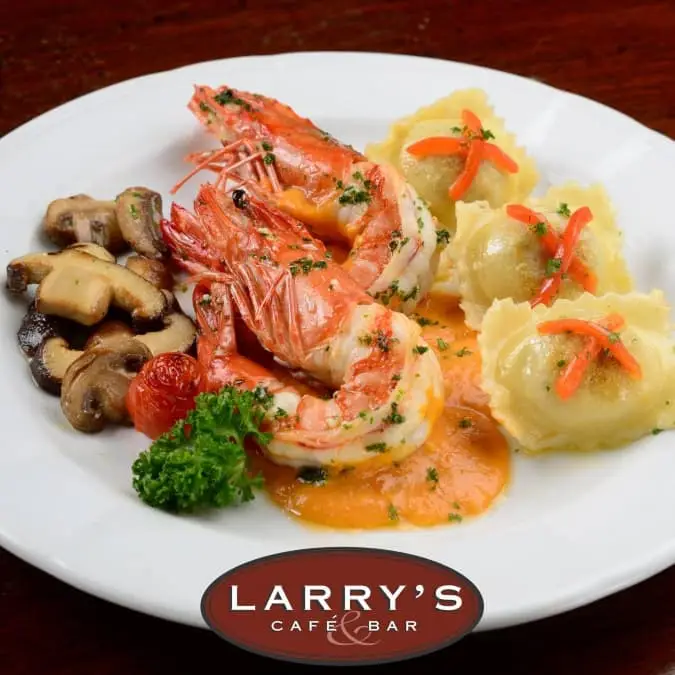 Larry's Cafe & Bar