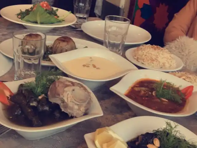Layale Şamiye - Tarihi Sultan Sofrası مطعم ليالي شامية سفرة السلطان'nin yemek ve ambiyans fotoğrafları 4