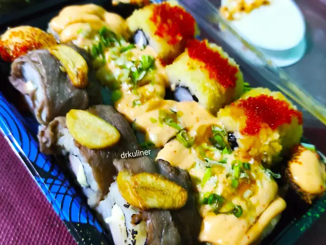 Gambar Makanan Sushi Moo 2