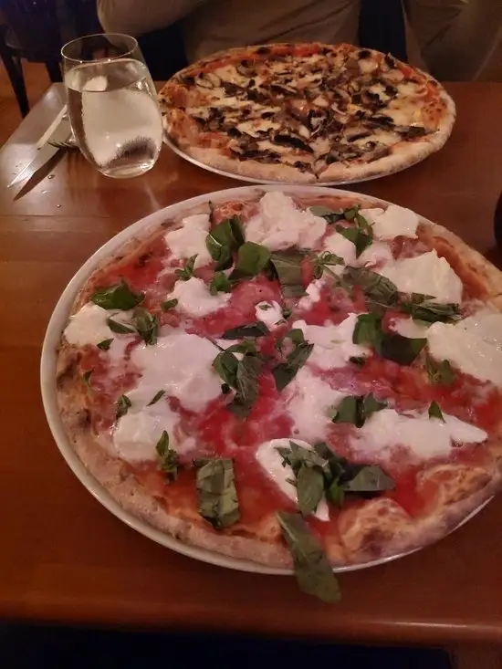 Pizzeria Pera'nin yemek ve ambiyans fotoğrafları 67
