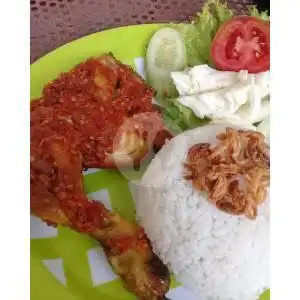 Gambar Makanan Ayam Penyet & Lele Sambel Dadak, Apartemen Kalibata City 9