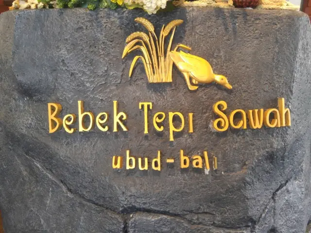 Gambar Makanan Bebek Tepi Sawah 12