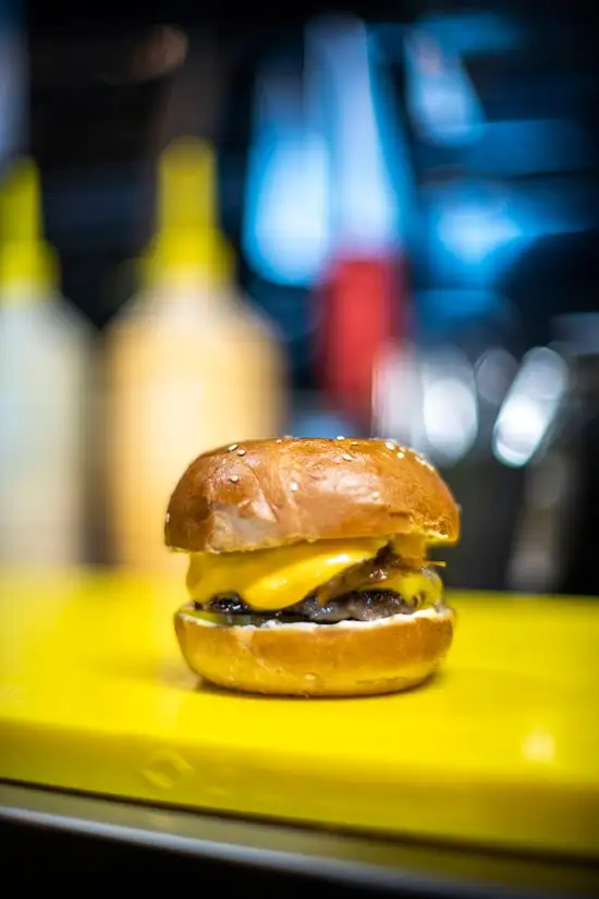 Cheddar Good Burger'nin yemek ve ambiyans fotoğrafları 13