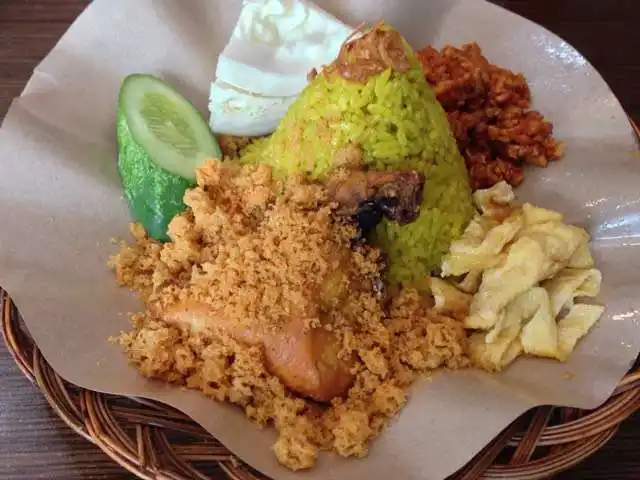 Gambar Makanan Nasi Kuning Plus Plus 14