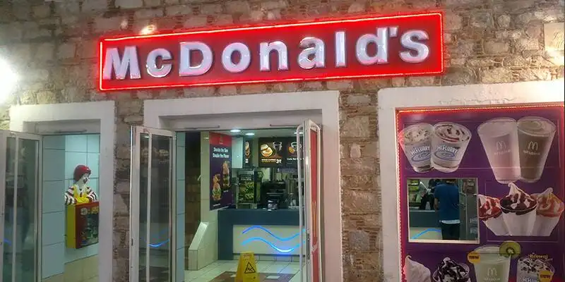 McDonald's'nin yemek ve ambiyans fotoğrafları 3