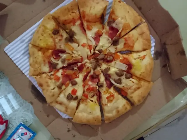 Gambar Makanan Domino's Pizza 2