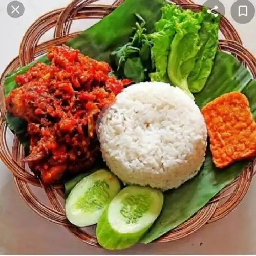 Gambar Makanan Ayam Goreng Dan Ayam Bakar Amak, Kapten A. Rivai 5